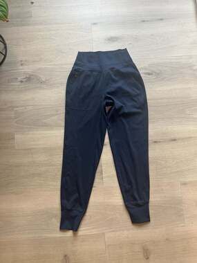NWOT Athleta Venice Jogger Pant XXS Navy Casual Travel Sport Sport